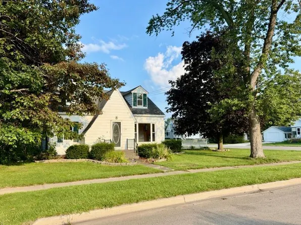 254 S 3rd St, Harbor Beach, MI 48441