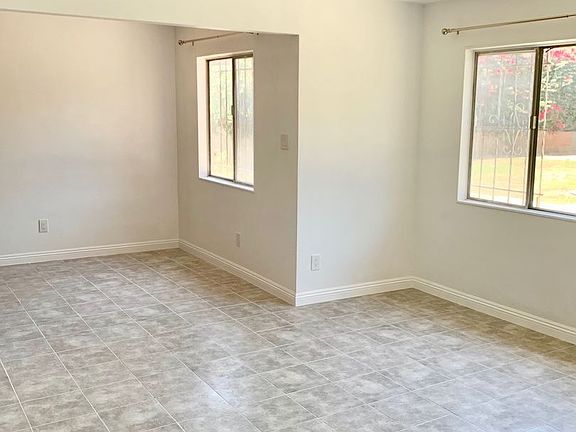 4th image of 13 Squaw Peak Ln