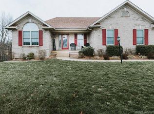 4423 Country View Dr, Floyds Knobs, IN 47119