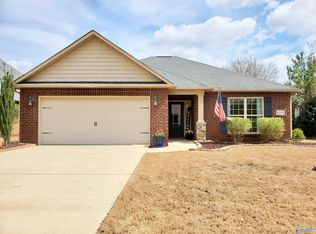 100 Somerset Park Dr, Huntsville, AL 35811