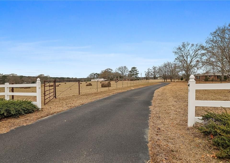 53319 Highway 60, Bogalusa, LA 70427 | MLS #2542499 | Zillow