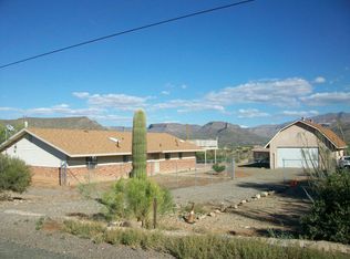 33395 S Summit Dr, Black Canyon City, AZ 85324