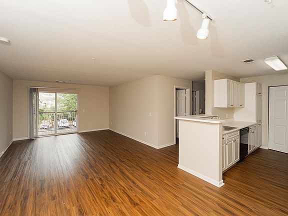 3rd image of 100 Avalon Haven Dr #4124