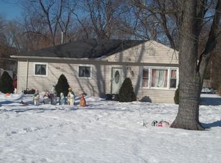 110 74th St, Darien, IL 60561