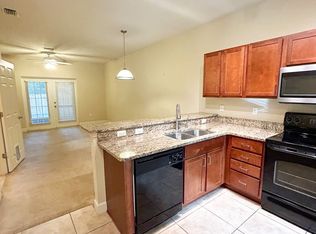 2945 SW 35th Pl APT 130, Gainesville, FL 32608