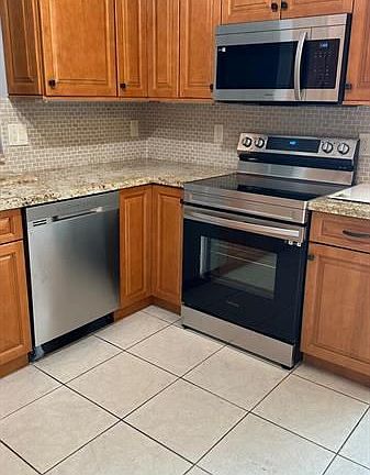 3rd image of 20971 Via Azalea APT 1
