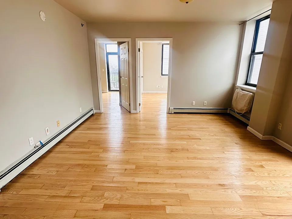 36-36 Prince St #11E