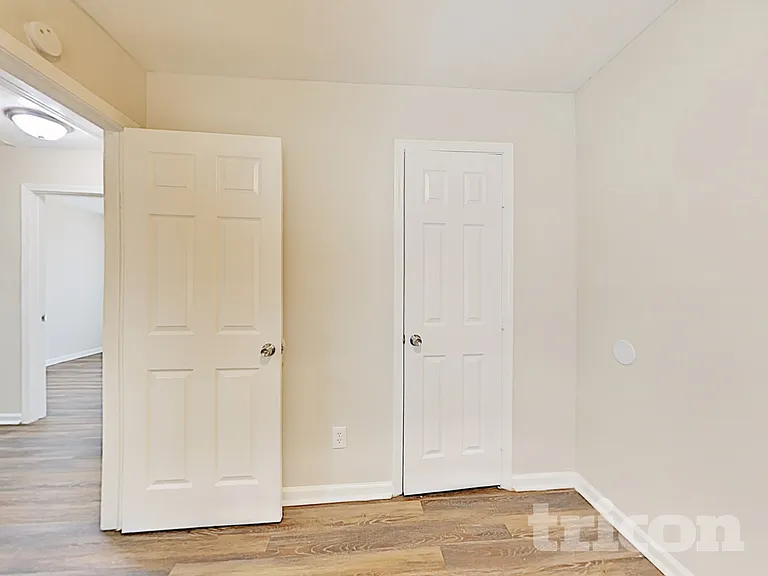 12211 Haroldson Forest Dr — Photo 27