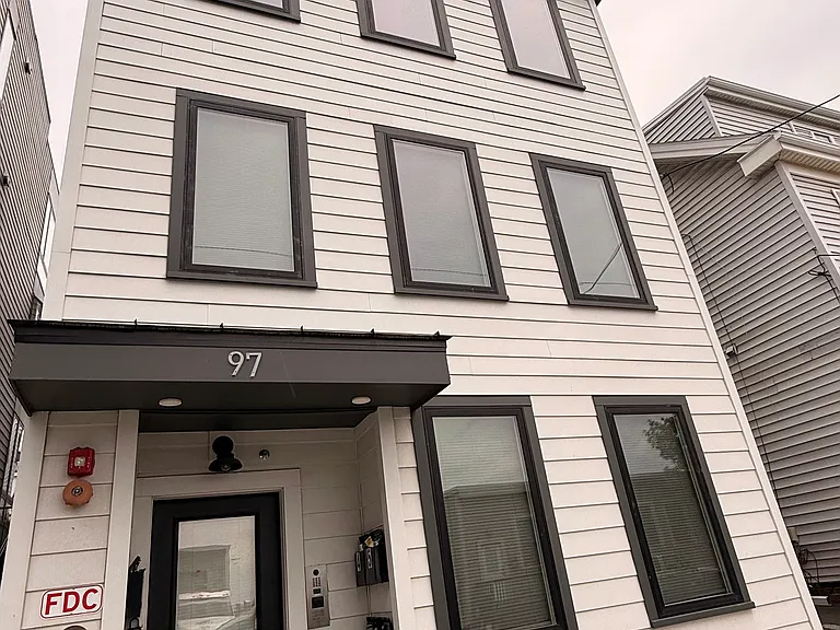 97 Condor St #2 — Photo 1