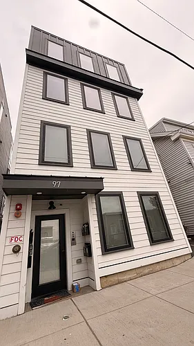 97 Condor St #2 Photo 1