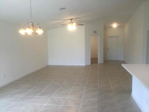 5th image of 512 SW Lawler Ave