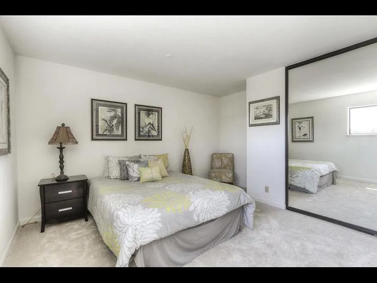 308 Hackamore Ln — Photo 1
