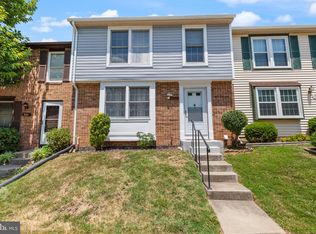9008 Golden Leaf Ct, Springfield, VA 22153