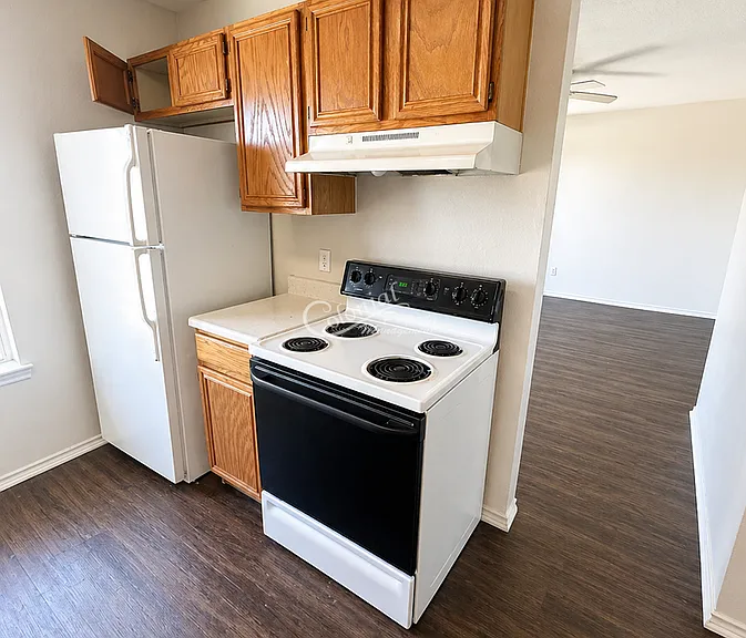 1501 Benttree Dr #D — Photo 5