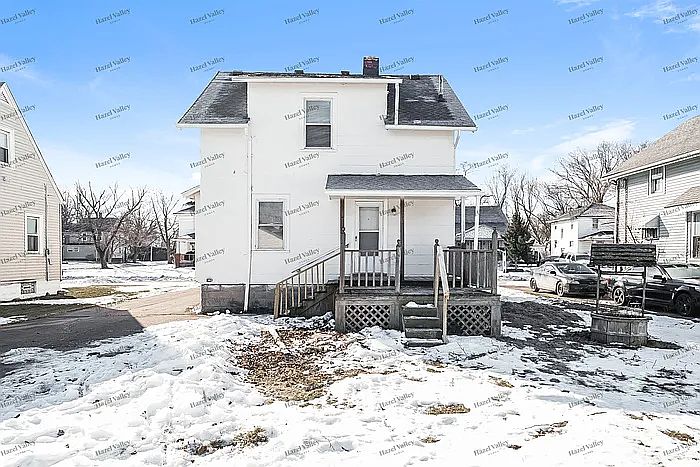 2nd image of 909 W 20th St