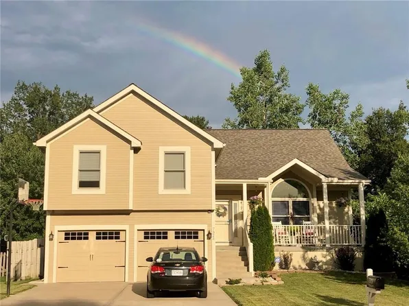 7323 N Booth Ave, Kansas City, MO 64158