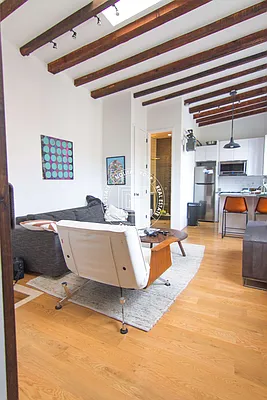 Rented by Nolita Group | media 39