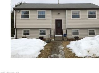 33 Montgomery Rd, Windham, ME 04062