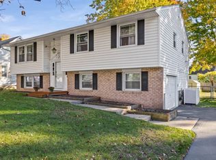 91 Buck Hill Rd, Rochester, NY 14626