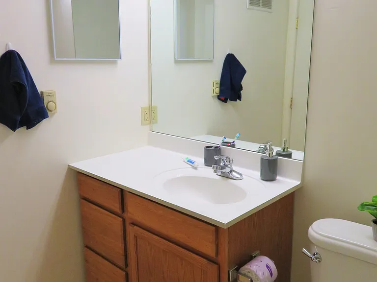 156 E State St #4 — Photo 26