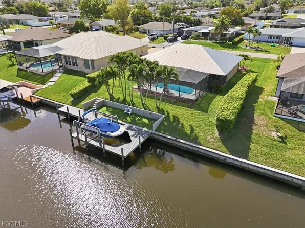 1201 SE 14th St, Cape Coral, FL 33990