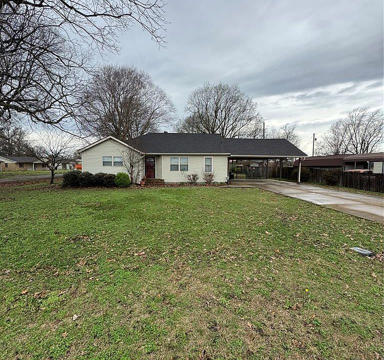 1st image of 301 N Cooter Rd