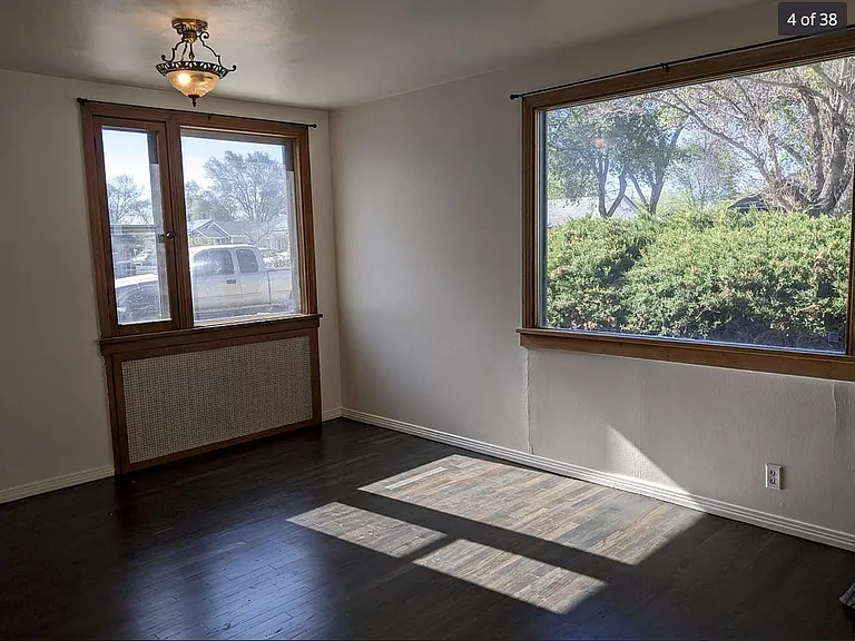 1505 Main St — Photo 3