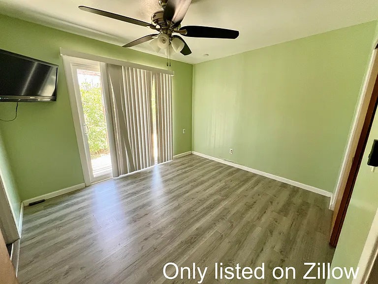 2318 Thompson Way — Photo 13