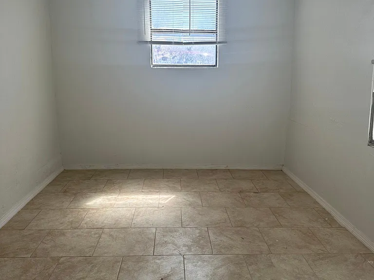 3713 Mallard Dr — Photo 5