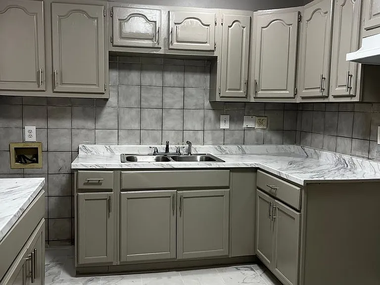 3172 Woodrow St — Photo 2