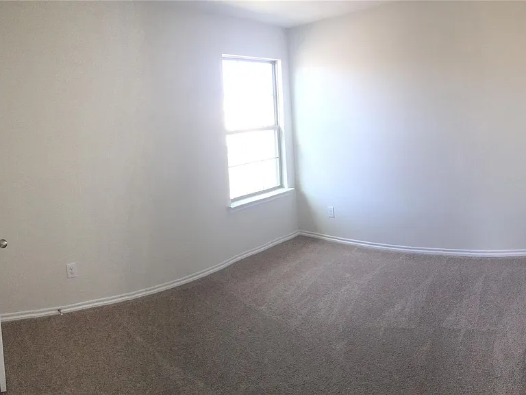 1516 Chama Dr — Photo 4