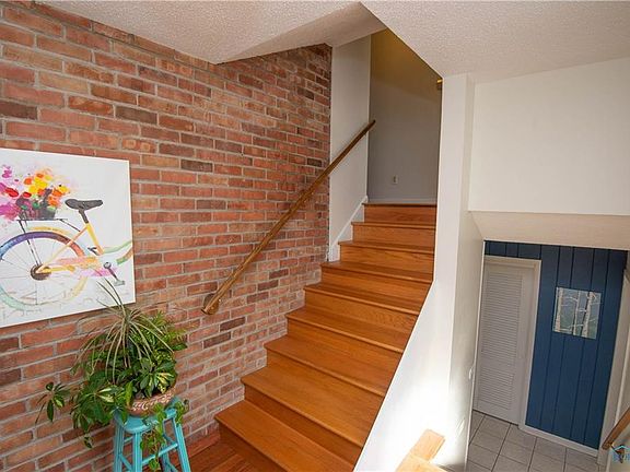 4th image of 5151 Fredelia Dr
