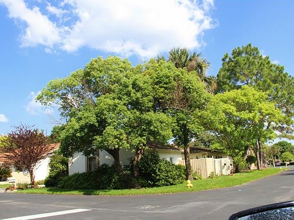 2nd image of 1413 Tanner Ln