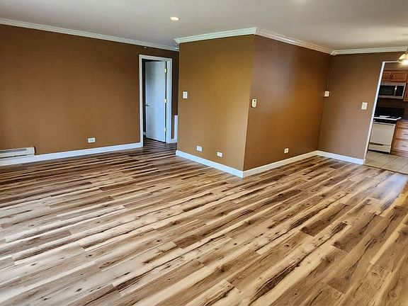 4th image of 1910 W Hatherleigh Ct APT 2E