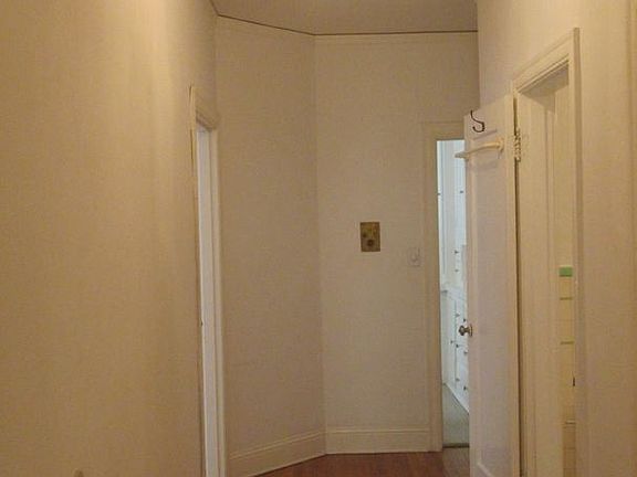 2nd image of 3360 Octavia St APT 5