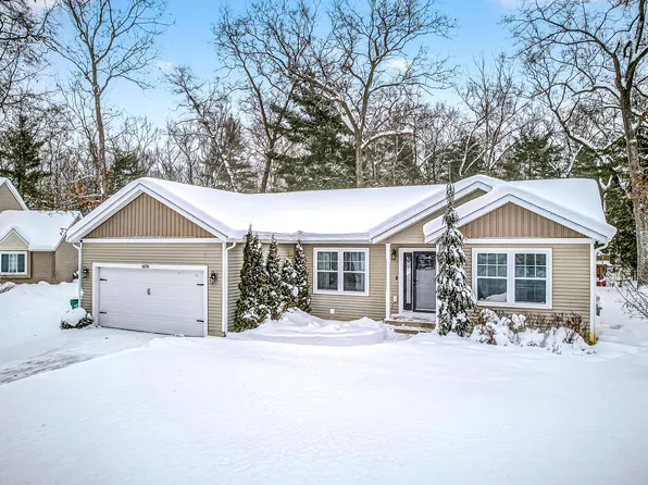 6578 Black Hawk Ln, Twin Lake, MI 49457