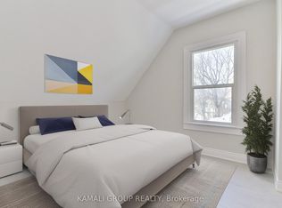 93 McMillan Dr UNIT 3, Oshawa, ON L1G 3Z7