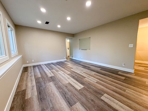 New flooring throughout!