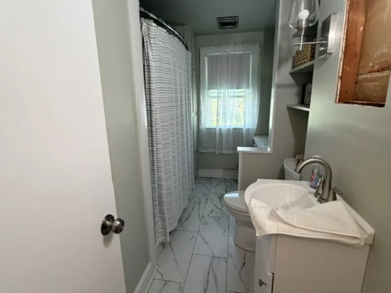 4 Edgeware St — Photo 12