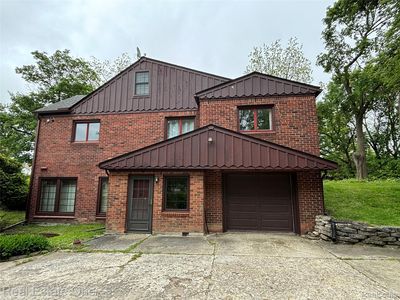 109 W Kennett Rd, Pontiac, MI, 48340