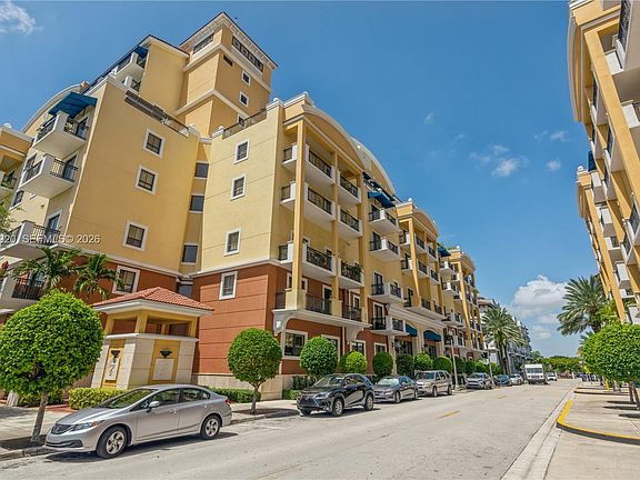 4th image of 8395 SW 73rd Ave APT 417