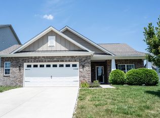 16592 Branham Dr, Fishers, IN 46040