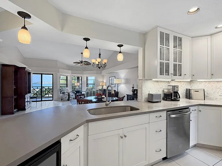522 Coakley Bay Est #EB — Photo 7