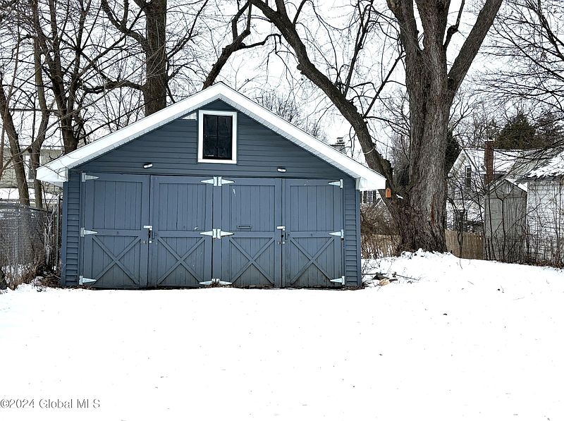 4th image of 1149 Garner Avenue