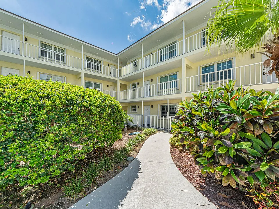 1441 Ocean Dr