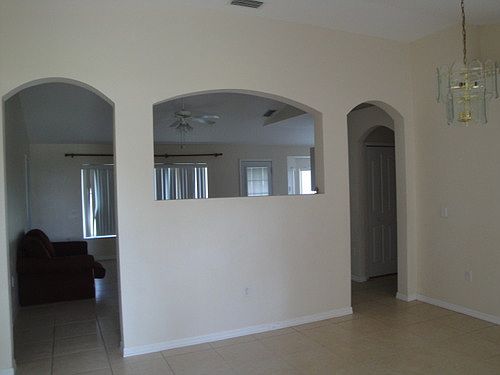 2nd image of 1020 Aaron Dr
