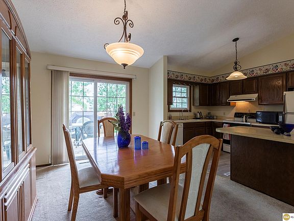 5th image of 2204 Coventry Dr