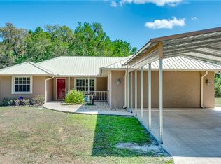 1608 W Knights Griffin Rd, Plant City, FL 33565