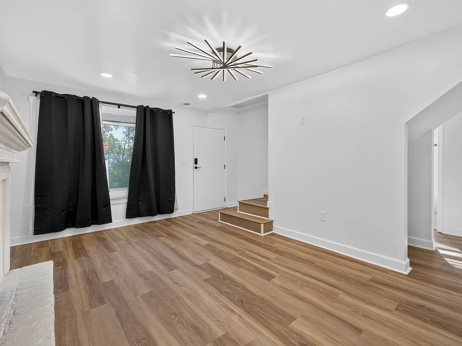 3 bed, 1650 sqft, $2,550 — Photo 4