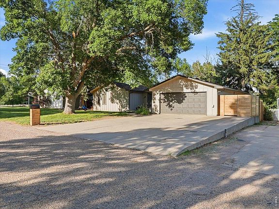 3rd image of 2124 Sandstone Dr